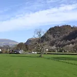 Holiday home Field House